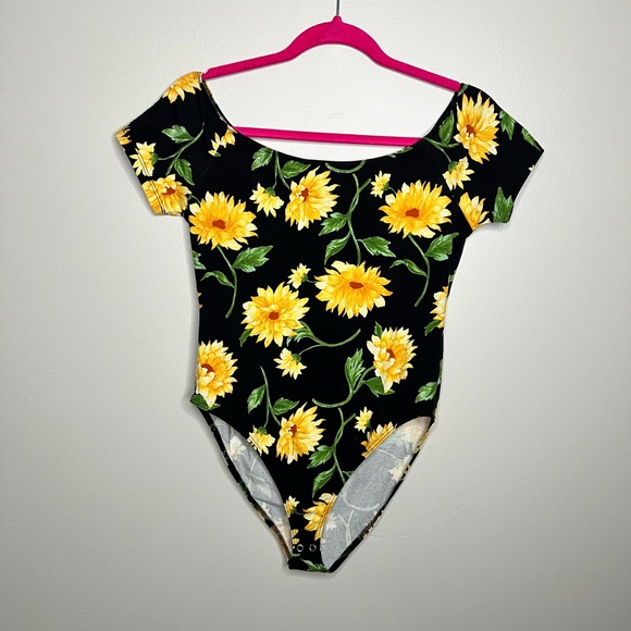 NEW Forever 21 Sunflower Knit Bodysuit - Picture 3 of 17
